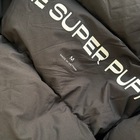 SOLD ON DEPOP  super puff shorty size M - Picture 3 of 5